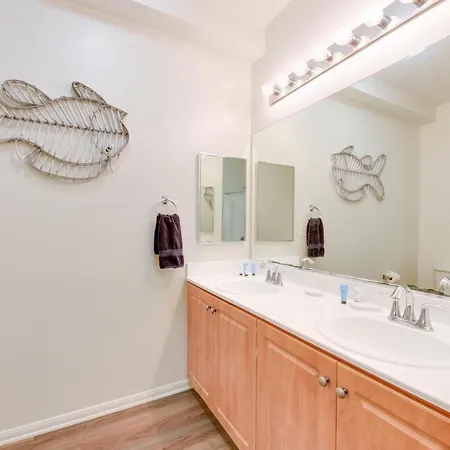 Spacious, Comfortable, And Central Condo Los Angeles Exterior photo
